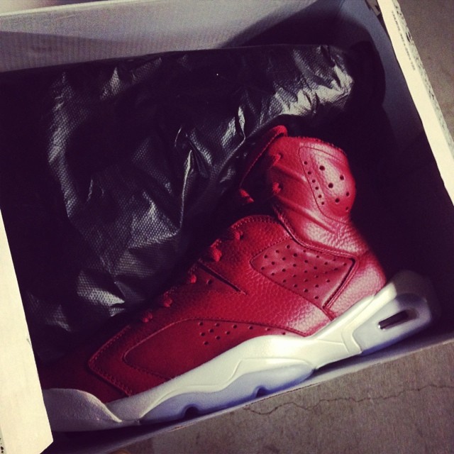 Chris Brown Picks Up Air Jordan VI 6 History of Air Jordan