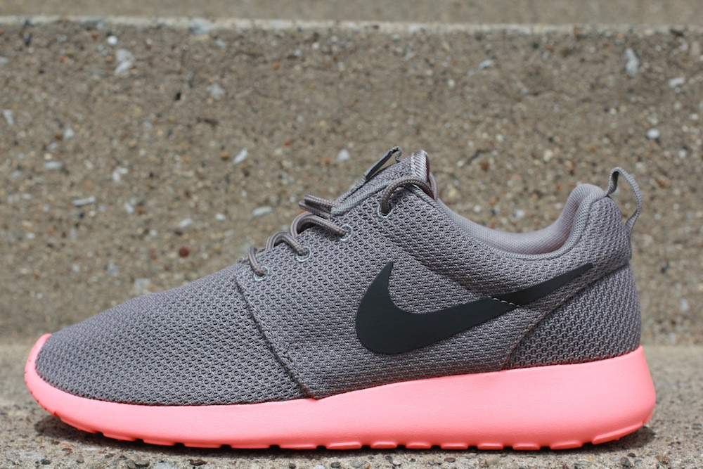 Nike Roshe Run - Soft Grey / Midnight Fog - Total Crimson | Sole Collector