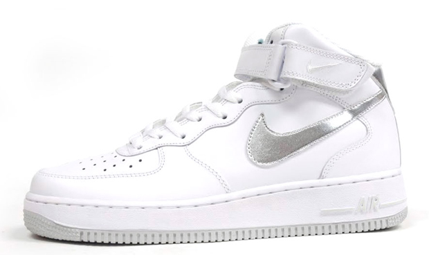 nike air force one silver swoosh