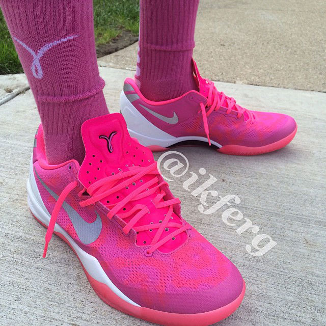 nike breast cancer basketball shoes