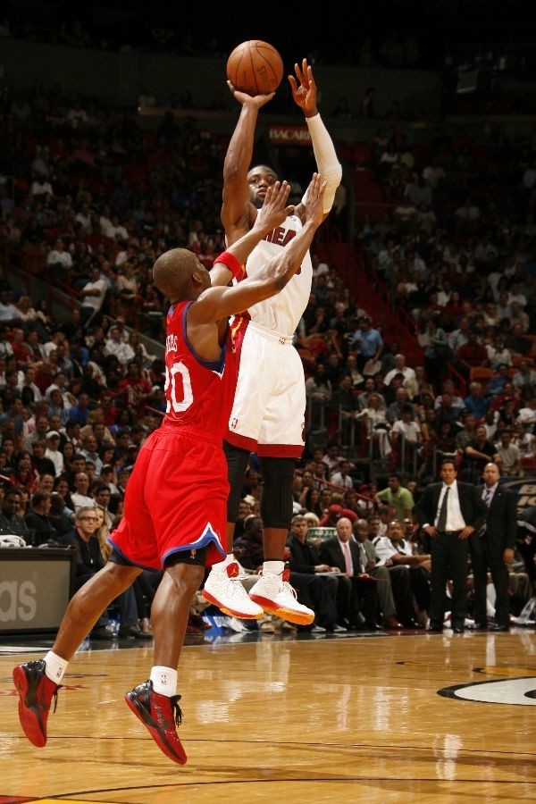 Sneaker Watch: Dwyane Wade Air Jordan 2011 'Home' PE - White/Red/Yellow