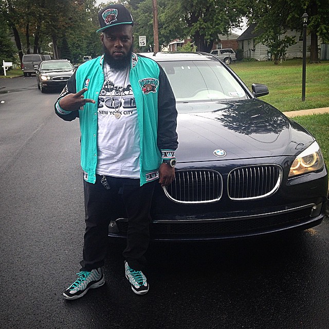 Freeway wearing Nike Air Bakin Turbo Green