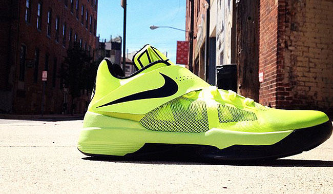 Nike Zoom KD IV 4 Volt Black Sample (1)