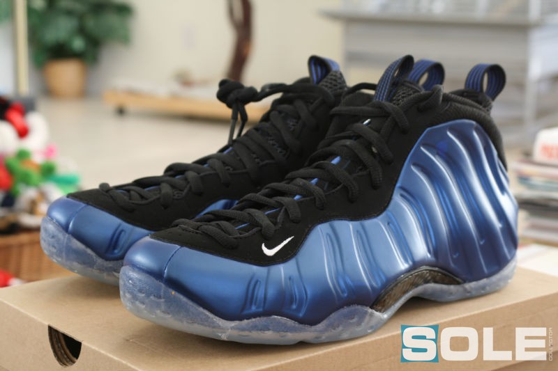 Nike Air Foamposite One LE Royal Release Reminder