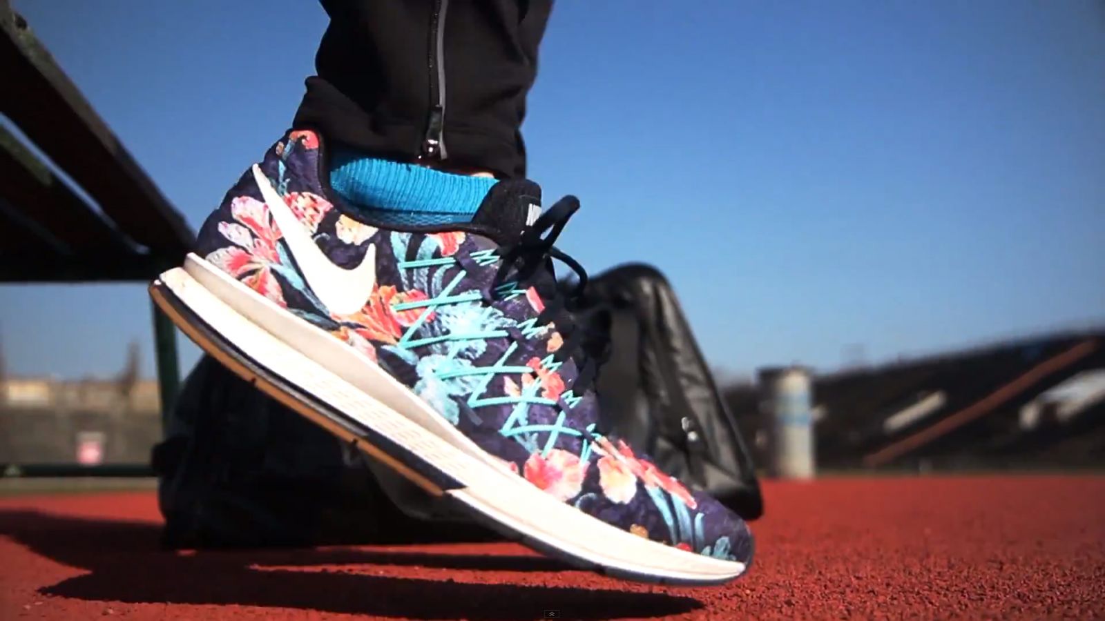 nike pegasus flowers