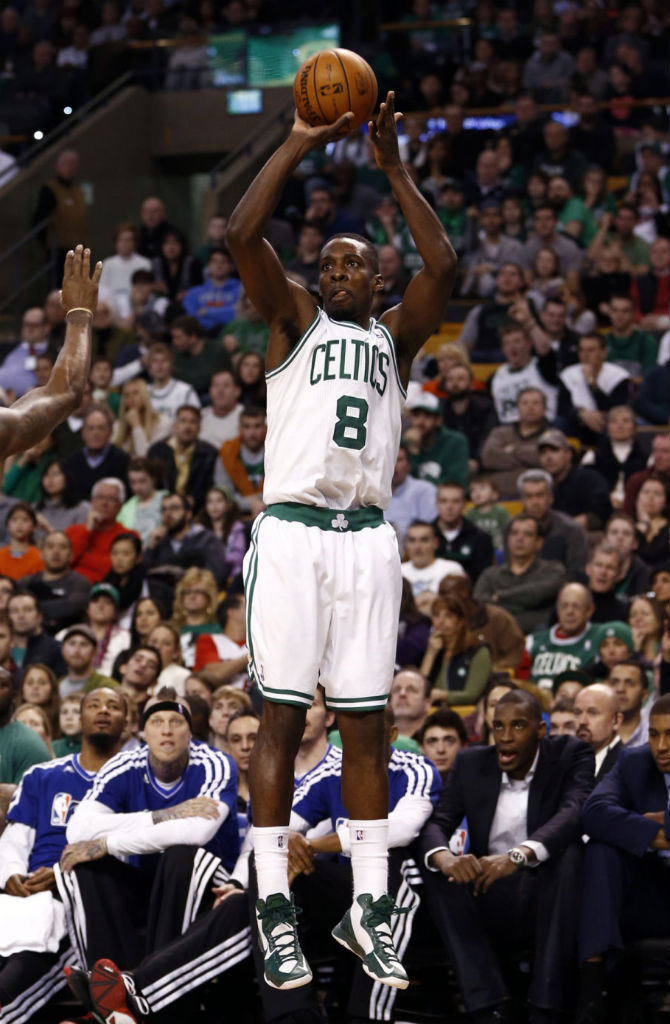 Jeff Green Posterizes Chris Bosh in the Nike Hyperdisruptor (2)