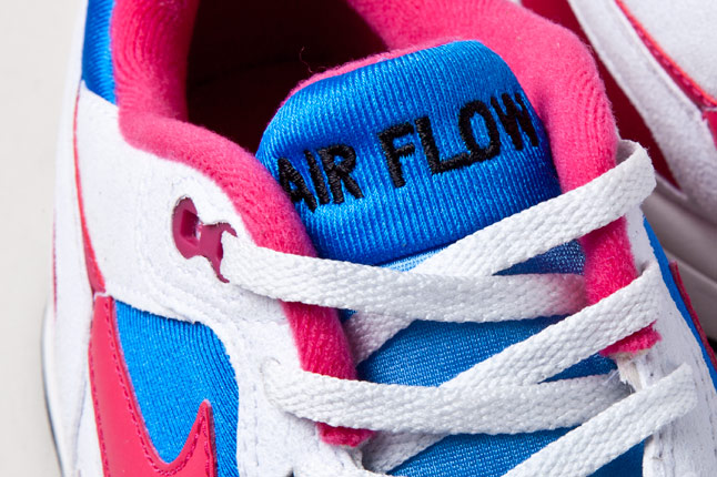 Majestuoso Caso Wardian Trascendencia Nike Air Flow - Voltage Cherry | Sole Collector