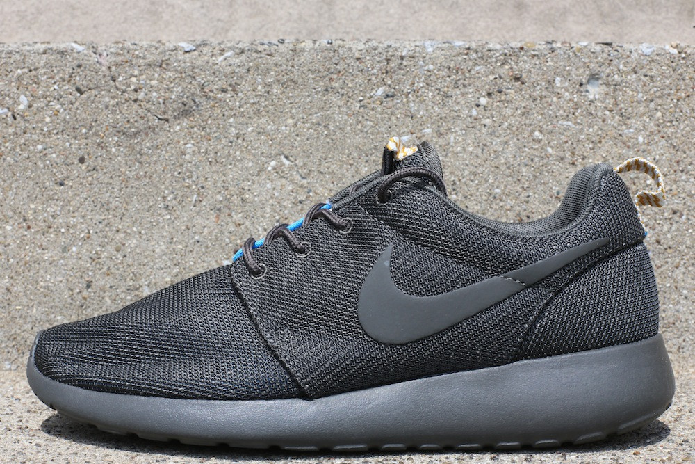 Nike Roshe Run Split - 'Newsprint / Blue Hero