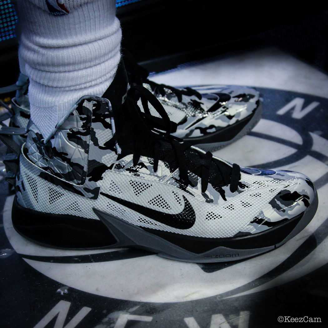 Sole Watch // Up Close At Barclays for Nets vs Cavs - Deron Williams wearing Nike Zoom Hyperfuse 2013 PE