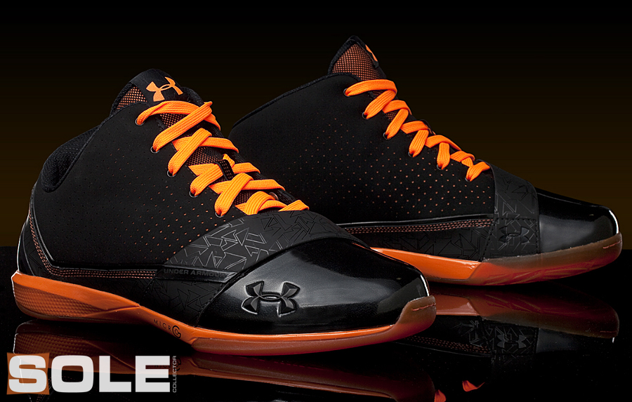 Under armour micro g hot sale black