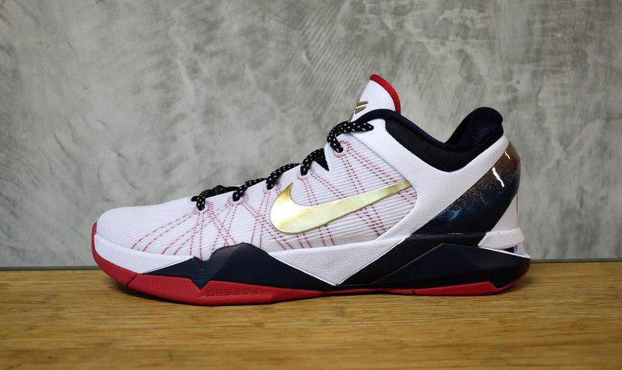 Nike kobe store 7 gold