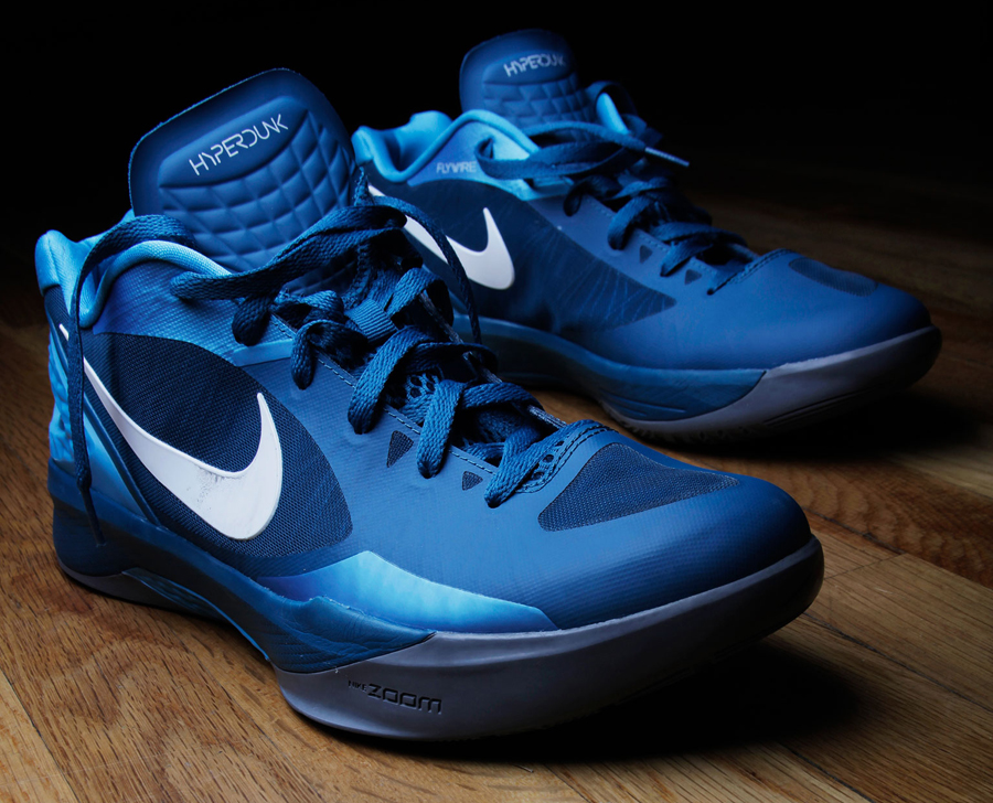 nike hyperdunk low 2011