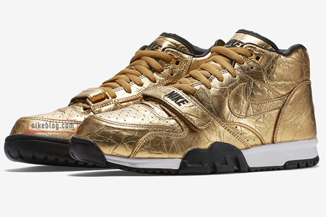 nike air trainer super bowl