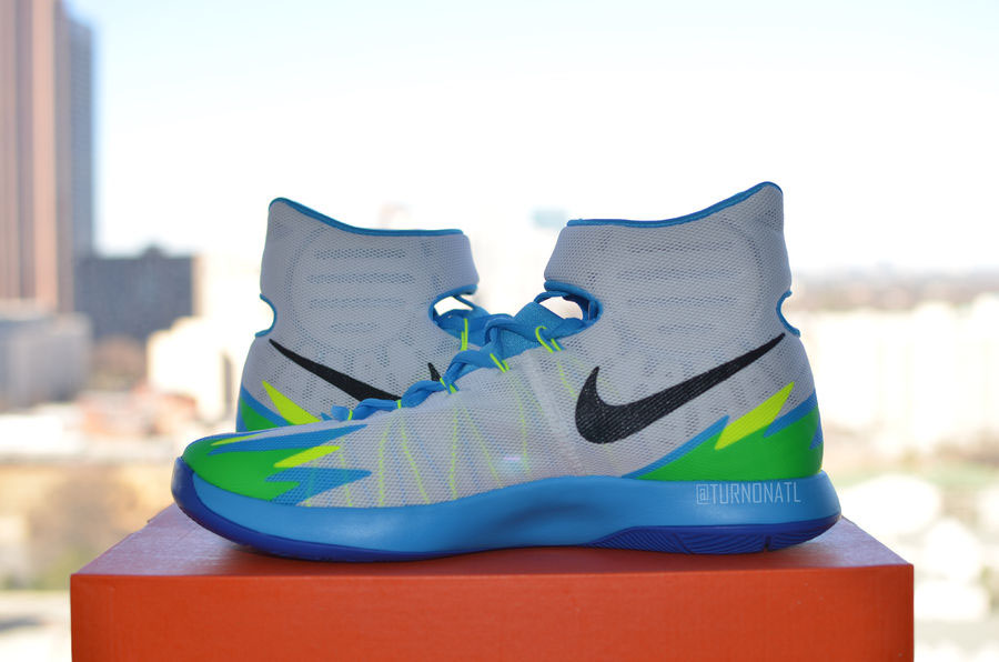 Nike HyperRev White/Vivid Blue (11)