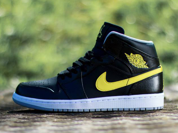 black yellow air jordan 1