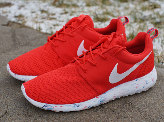 roshe run red