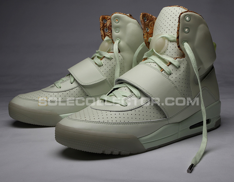 Nike Air Yeezy Glow In The Dark 