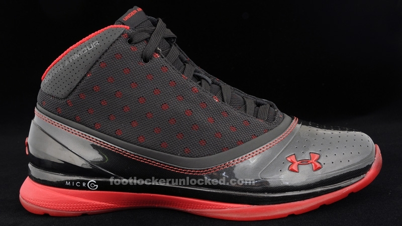 Black and red outlet under armour basketball shoes