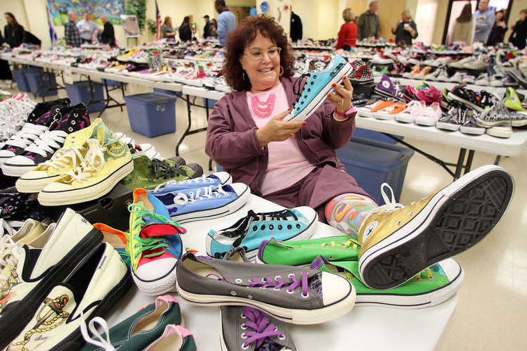 Bare autobiography illegal Retired Teacher Penny Gold Owns 700+ Pairs of Converse Sneakers | Sole  Collector