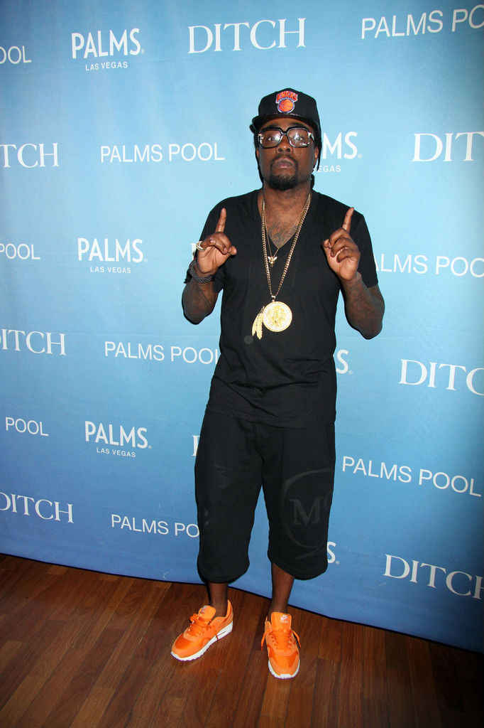 Wale Wears Nike Air Max 1 \