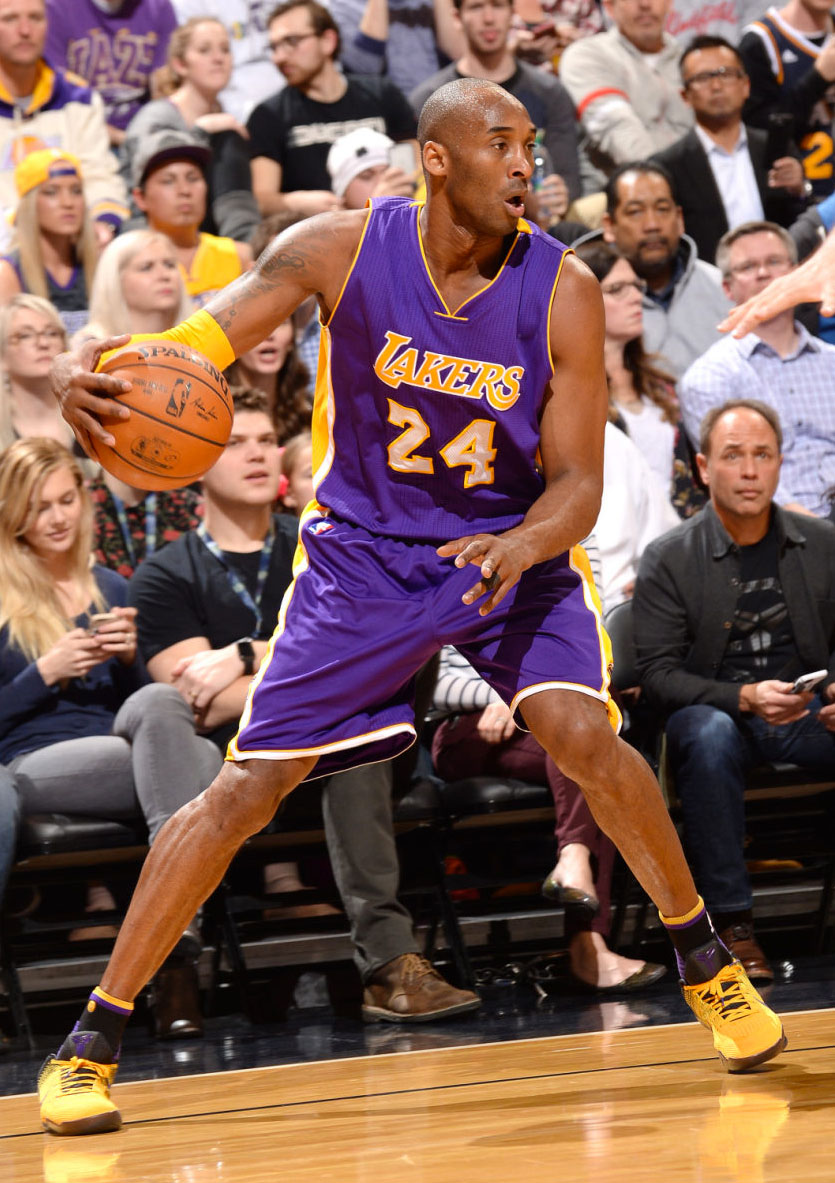 kobe wearing kobe 6