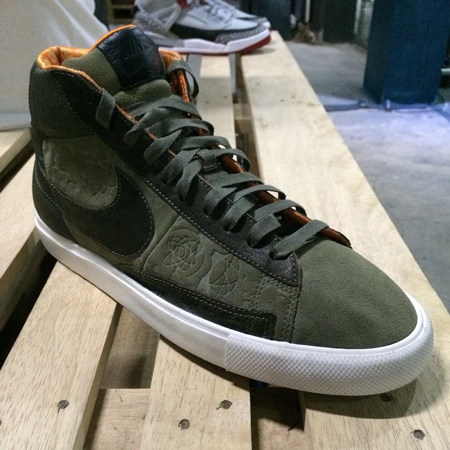 nike blazer high olive