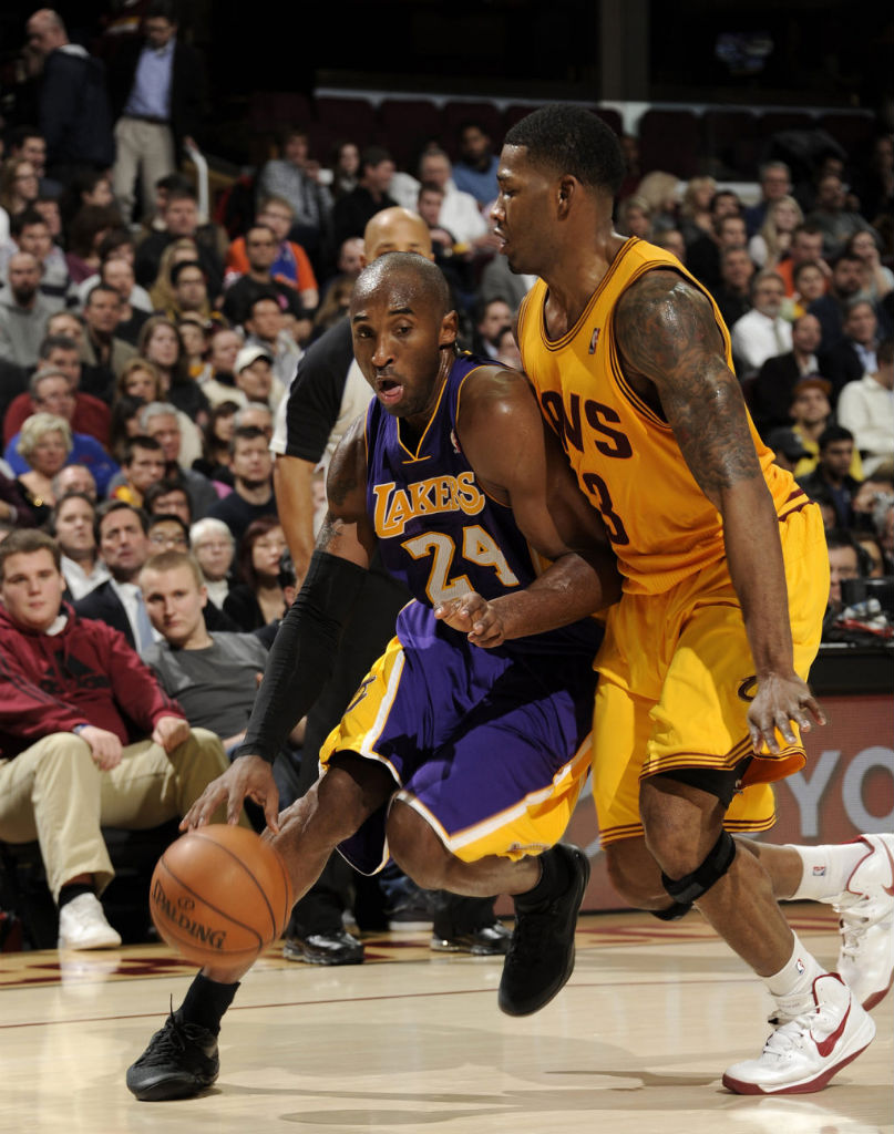 Kobe Bryant wearing Nike Kobe 8 System Blackout (4)