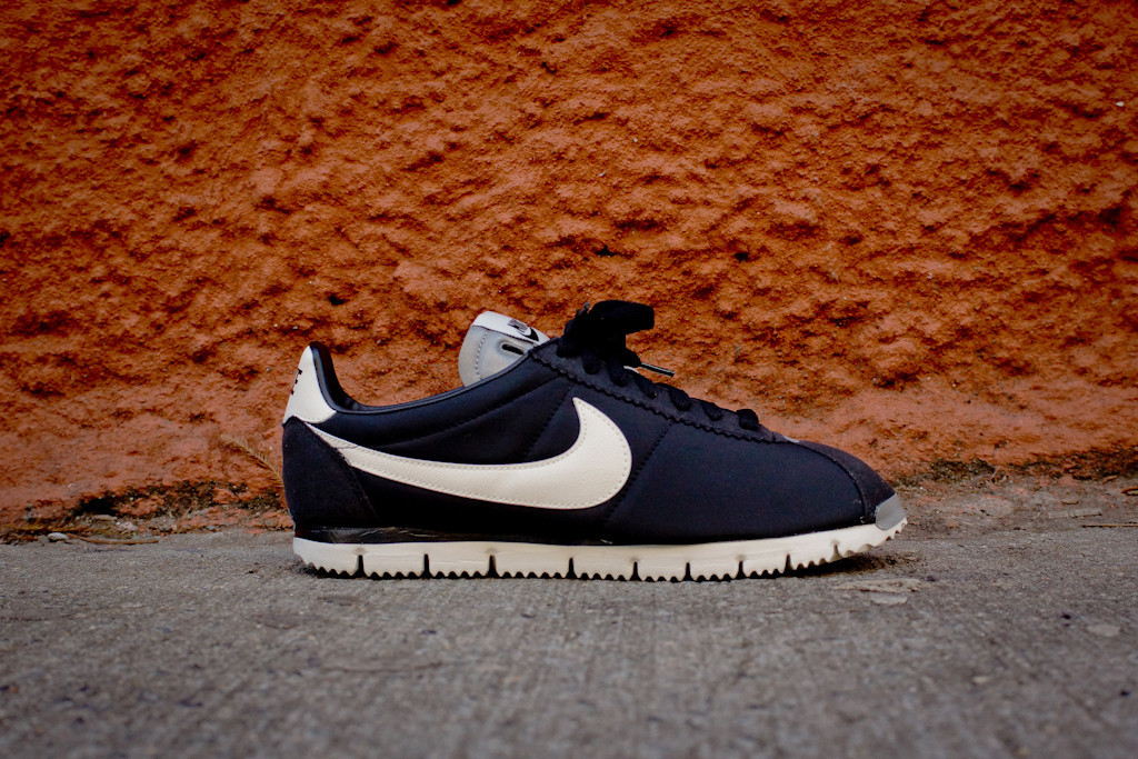 Nike NM QS - Black/Sail | Collector