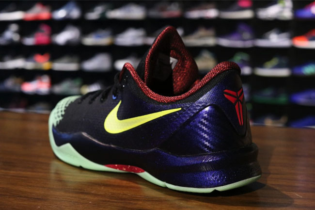 kobe venomenon 4 on feet