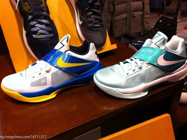 kd 4 white blue yellow