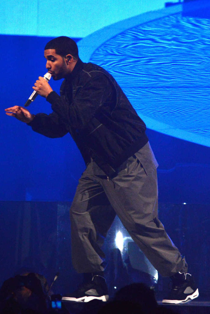 Drake wearing Air Jordan 5 V Retro Oreo