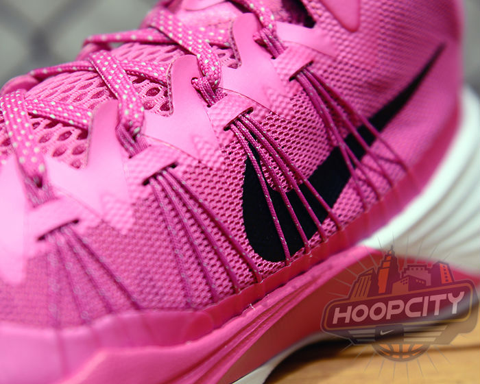 pink hyperdunk 2013