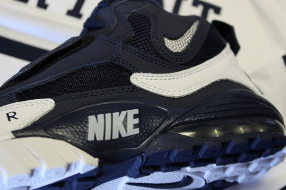 Nike air clearance max cowboys sneakers