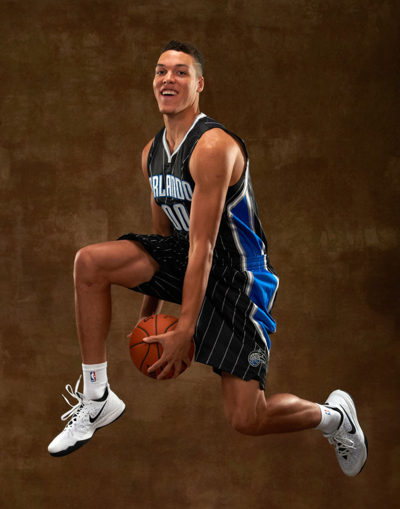 Aaron Gordon wearing Nike Zoom Crusader