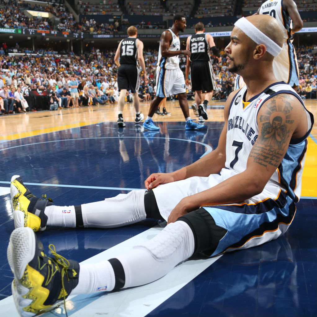 Jerryd Bayless wearing adidas Top Ten 2000 Rivalry Pack