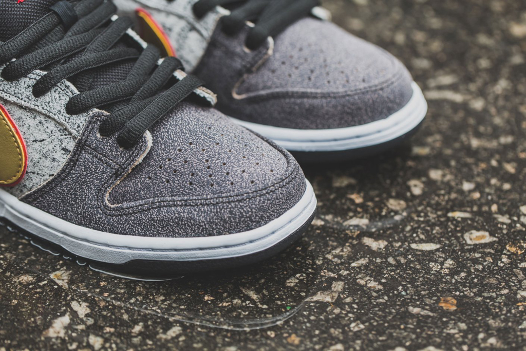 UPDATE: Nike SB Dunk Low Premium QS 'Beijing' | Complex