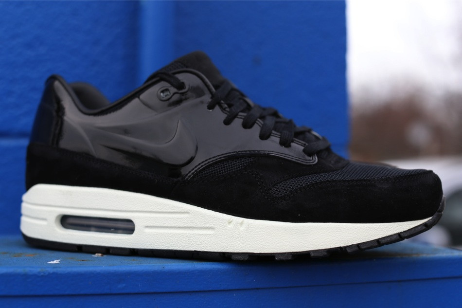 Nike WMNS Air Max 1 VT Black Sail Complex