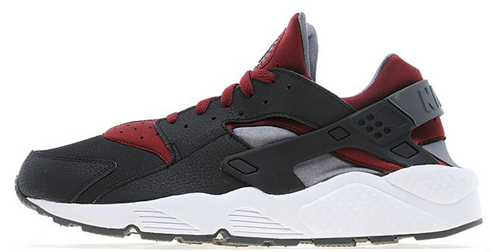 nike huarache black and red