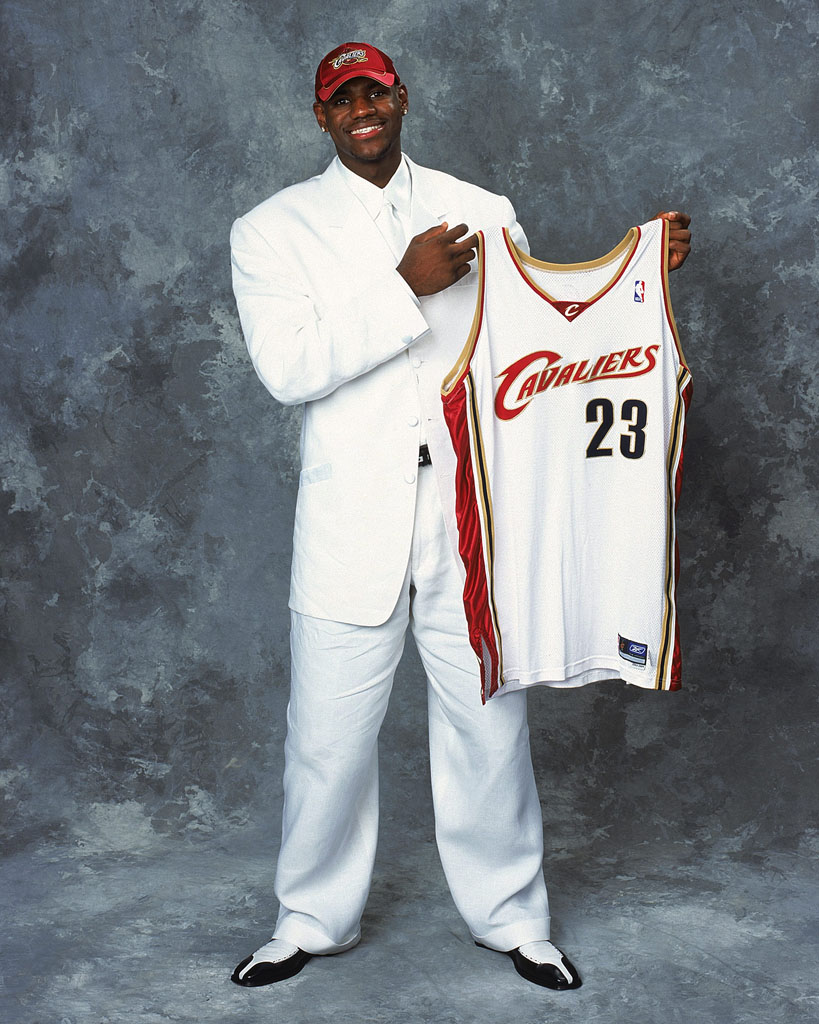 23 Photos from LeBron James' First Season in Cleveland