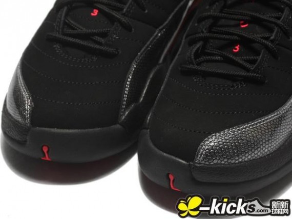 Jordan 12 Retro Black/Siren Red (GS)