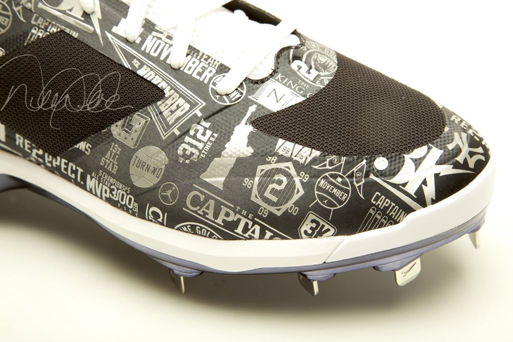 Derek Jeter's Commemorative Jordan Cleats for Final All-Star Game