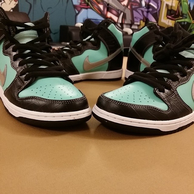 Chumlee Picks Up Nike Dunk High SB Tiffany