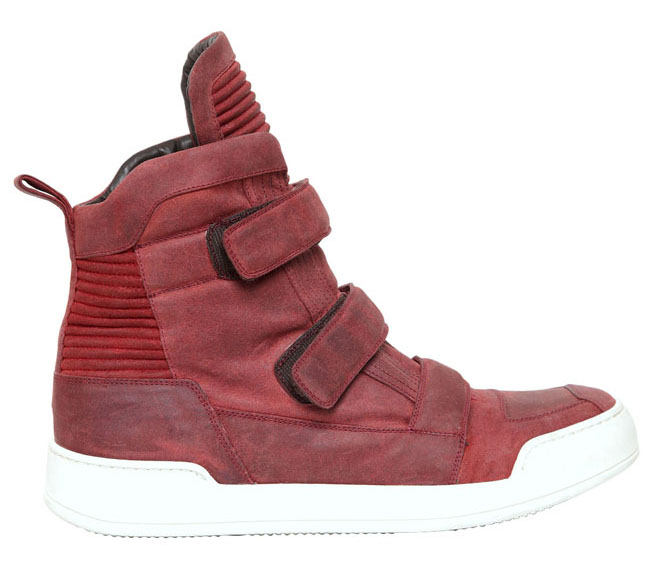 High-Top Sneaker in Red Suede | Complex