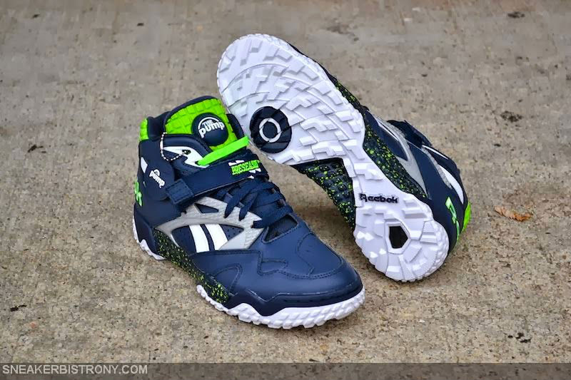 Reebok Pump Paydirt Mid - Seahawks (1)