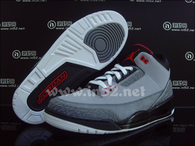 Air Jordan Retro 3 Stealth Varsity Red Light Graphite Black 136064-003