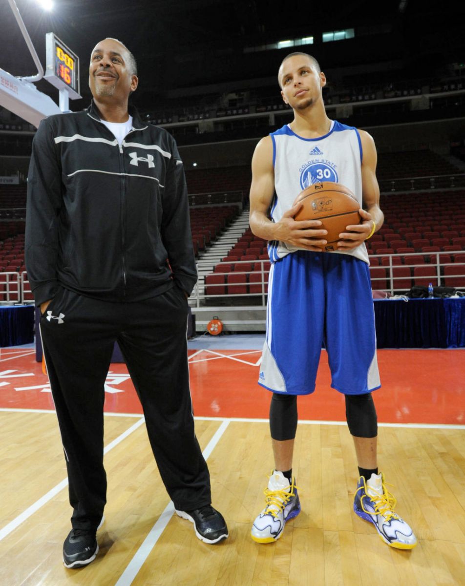 Stephen Curry Debuts New Under Armour 