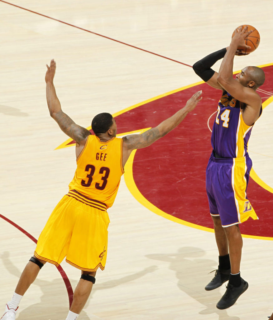 Kobe Bryant wearing Nike Kobe 8 System Blackout (5)