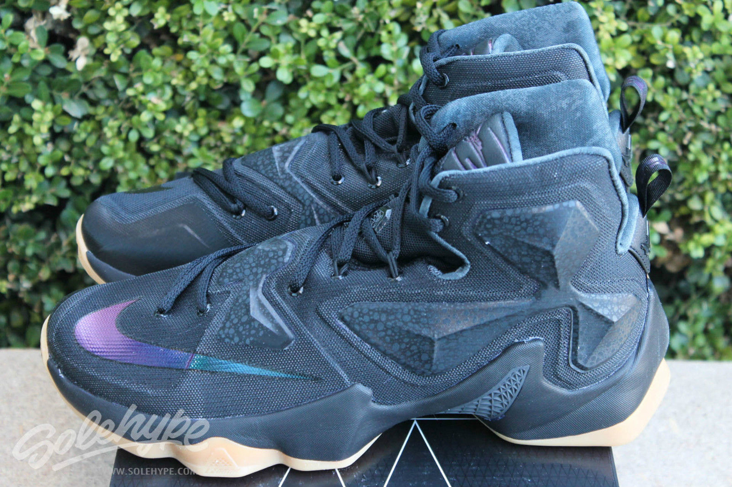 lebron 13 gum