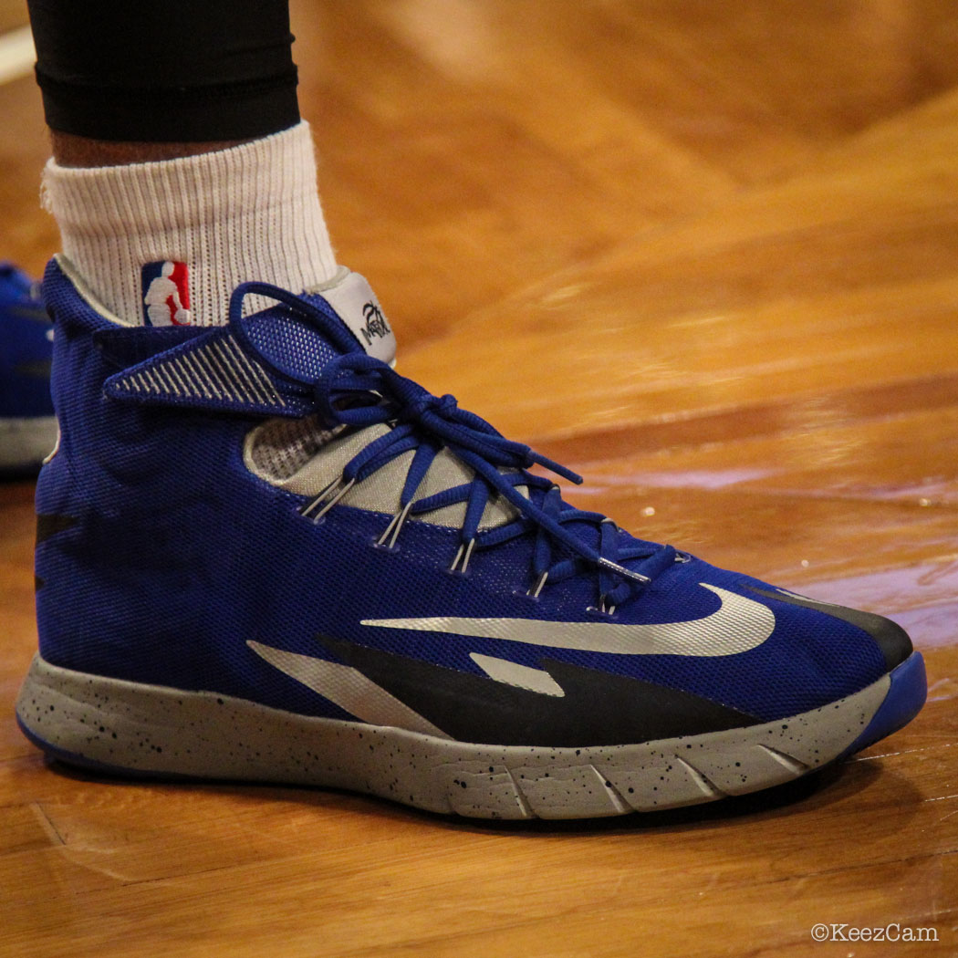 Shawn Marion wearing Nike Zoom HyperRev PE