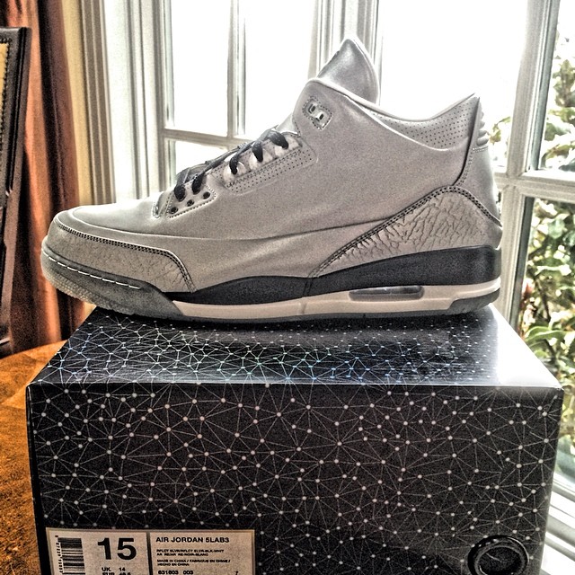 Rip Hamilton Picks Up Air Jordan 5Lab3